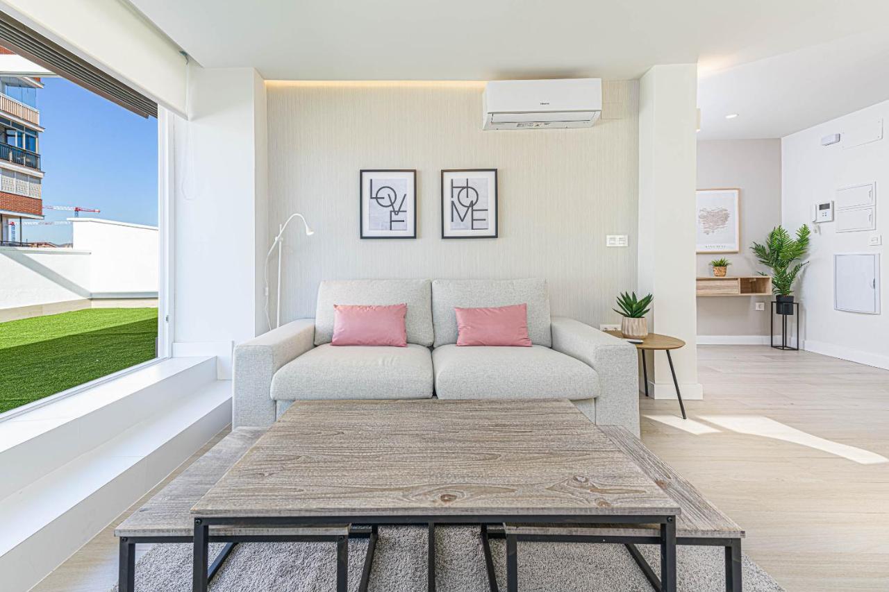 Wintowinrentals Exclusivo Atico Cerca De La Playa. Малага Экстерьер фото