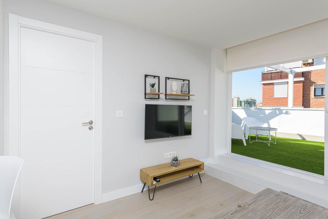 Wintowinrentals Exclusivo Atico Cerca De La Playa. Малага Экстерьер фото